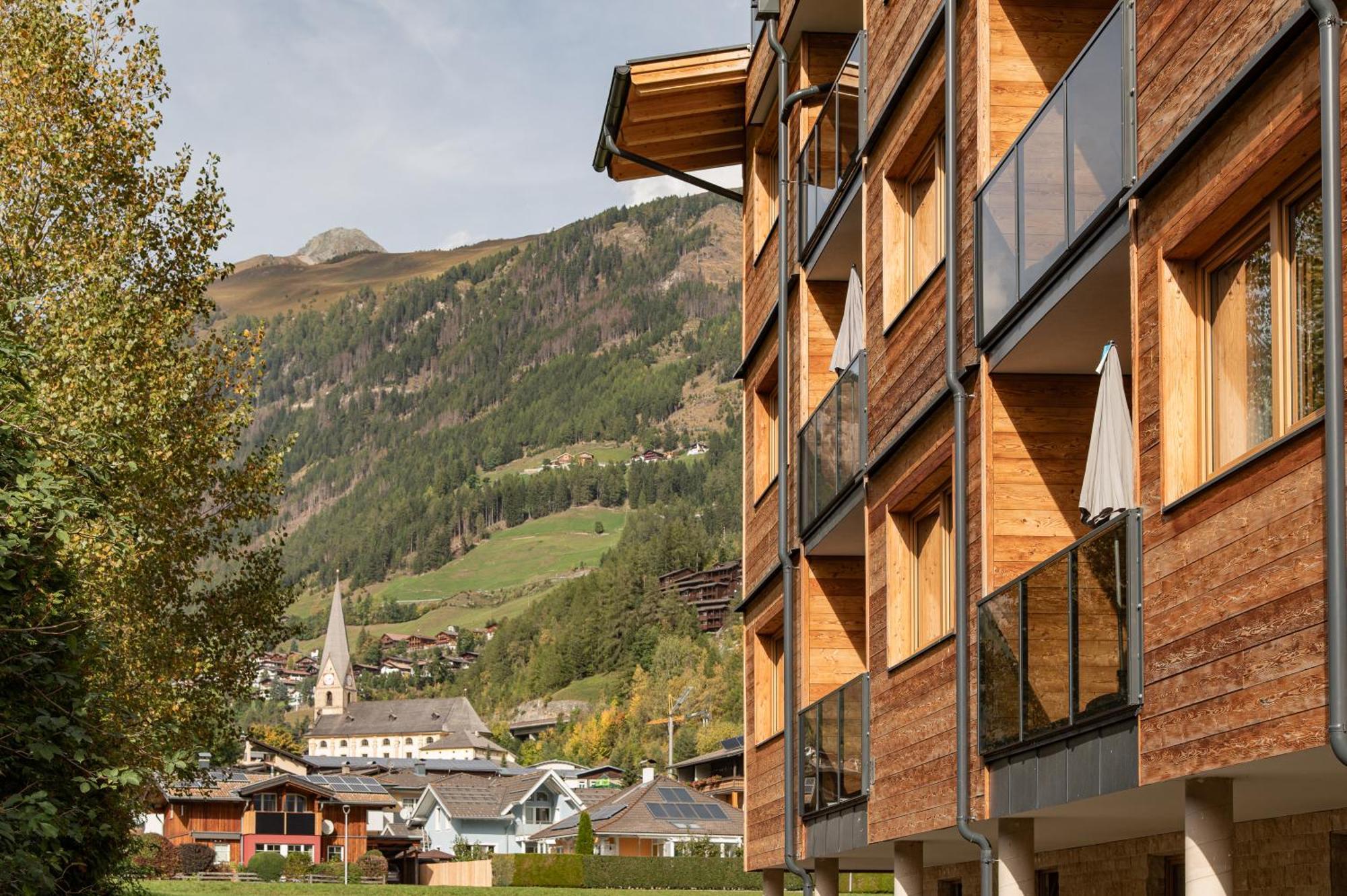 מטרי אין אוסטירול Alpenparks Montana Apartments מראה חיצוני תמונה